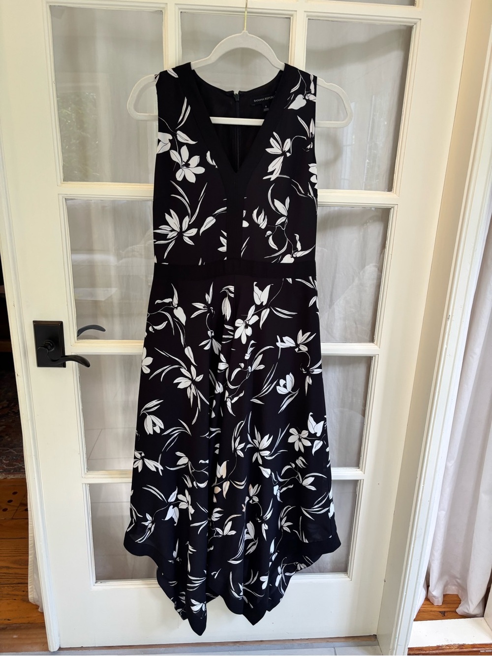Banana Republic Black and White Floral V‑Neck Maxi Dress